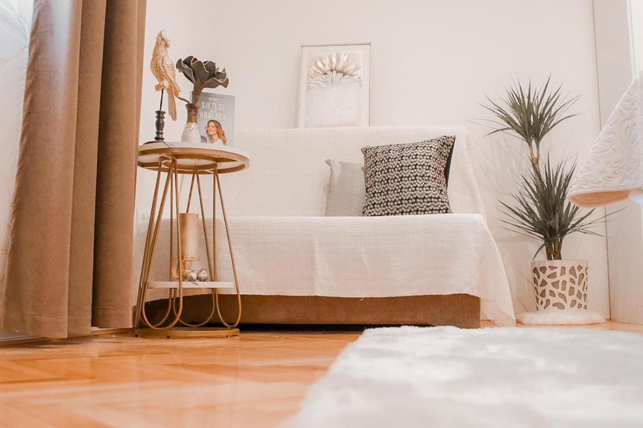 Desire Apartment Split Luaran gambar